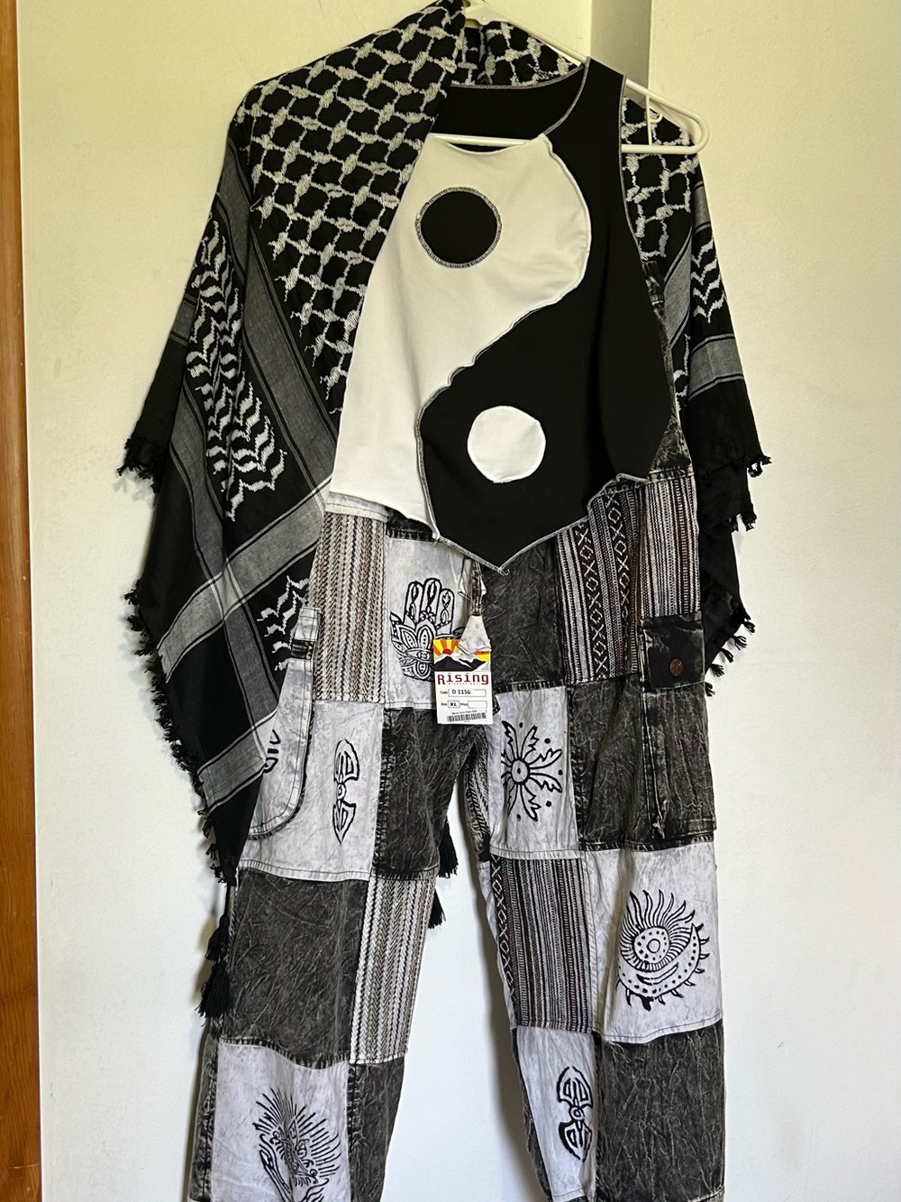 Get the high vibe- total outfit- Black-n-White Patchwork Pants Ying/Yang top